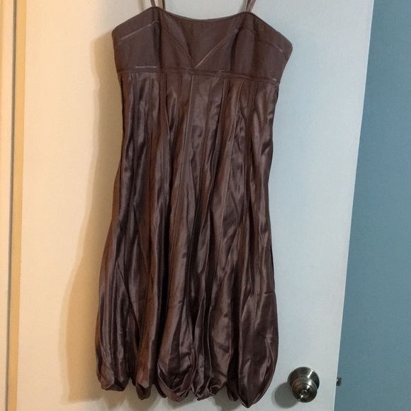 Gorgeous BCBG RUNWAY Dress - Picture 2 of 8